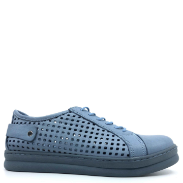 Perforated low top sneakers