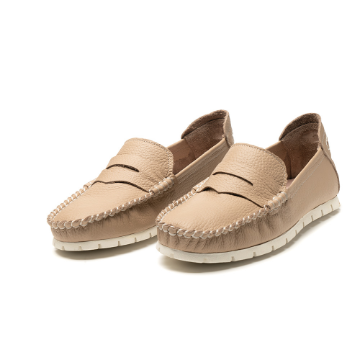 Comfortable & flexible loafers