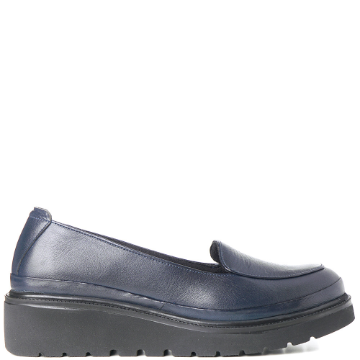 Classic moc toe wedge loafer for women